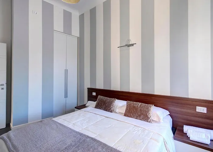 Piazza Di Spagna Διαμέρισμα